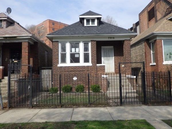 7916 S East End Avenue , Chicago, IL 60617