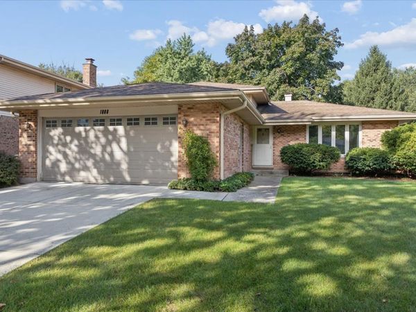 1006 Longford Drive , Westmont, IL 60559