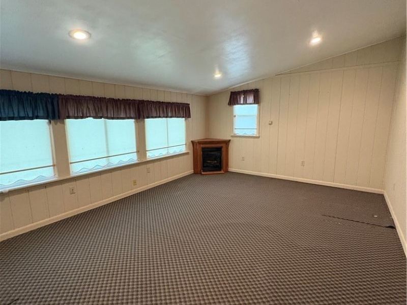 740 Oxford Avenue, Niles, OH 44446 Photo 13