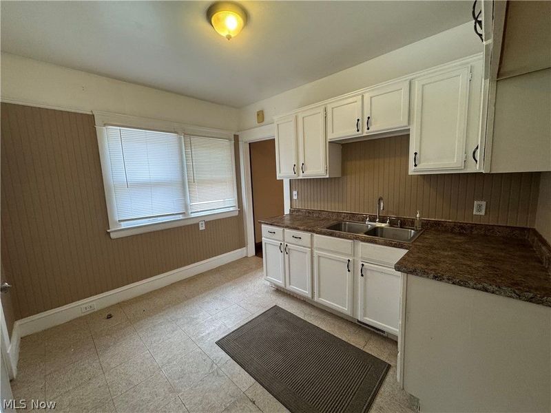 1379 W 95th Street, Cleveland, OH 44102 Photo 11