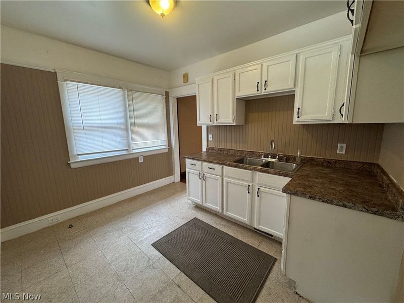 1379 W 95th Street, Cleveland, OH 44102 Photo 12