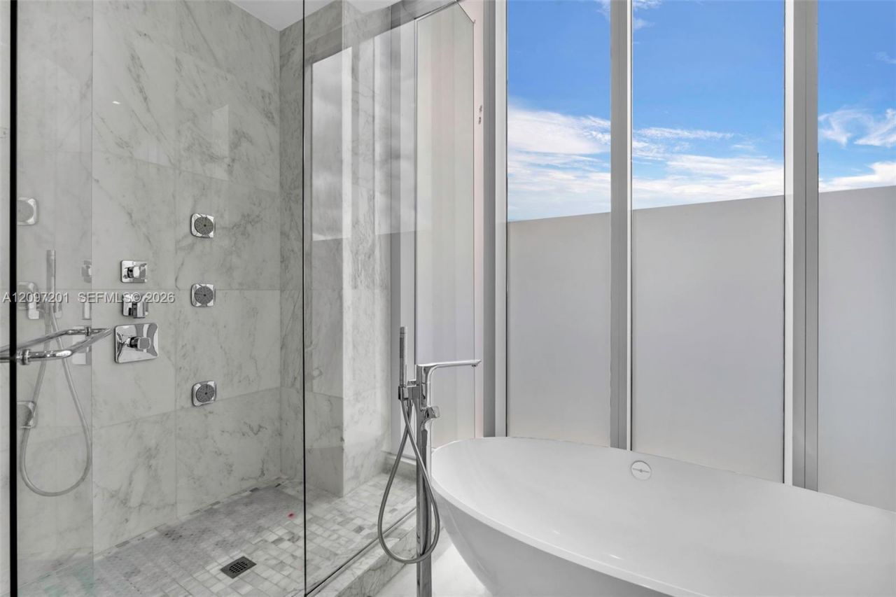 9501 Collins Ave , Unit 1, Surfside, FL 33154 Photo