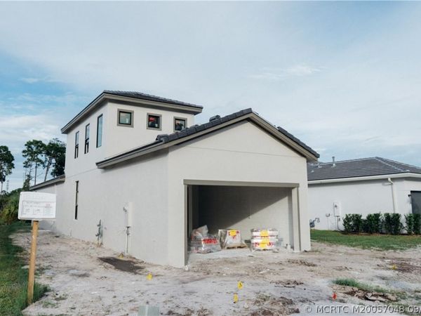 431 SE Via Sangro, Port St Lucie, FL 34952