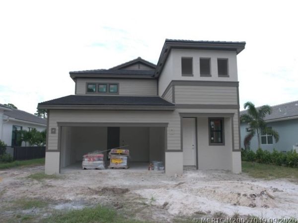 411 SE Via Sangro , Port St Lucie, FL 34952
