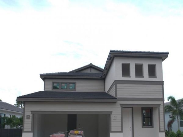 411 SE Via Sangro , Port St Lucie, FL 34952