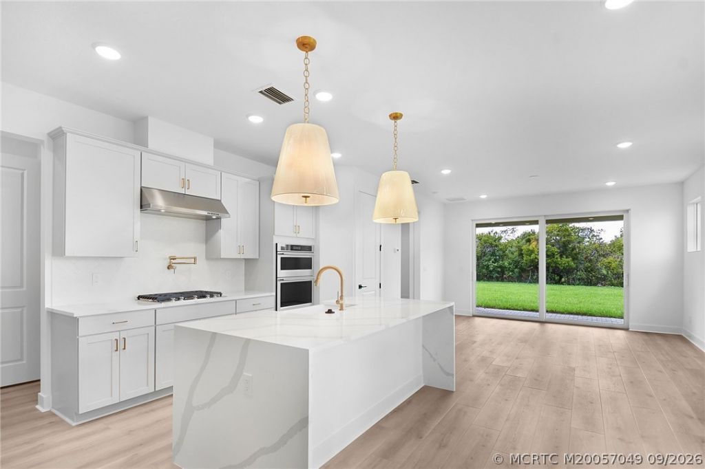 411 SE Via Sangro, Port Saint Lucie, FL 34952 Photo
