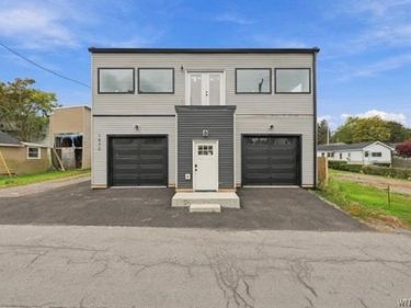 1572 Van Buren , Olcott, NY 14126