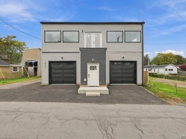 1572 Van Buren, Olcott, NY 14126