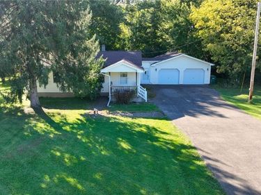 670 N Blossom Road , Elma, NY 14059