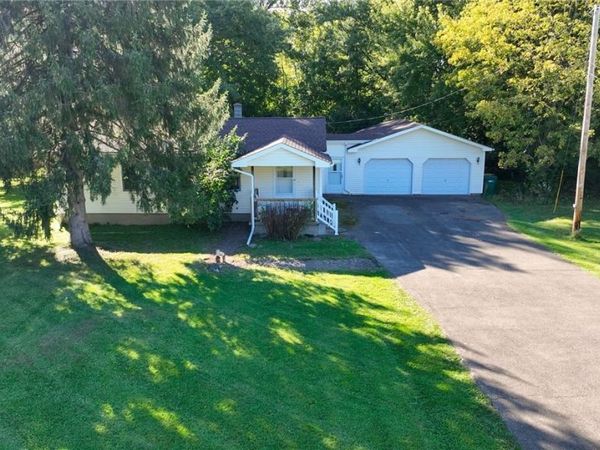 670 N Blossom Road , Elma, NY 14059