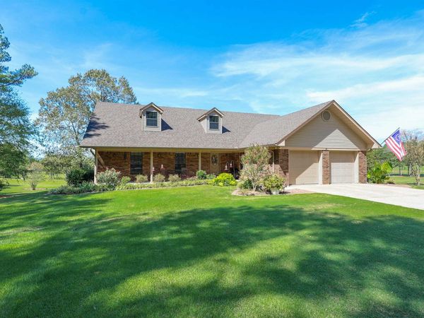 65 Golf Course Road, Glenwood, AR 71943