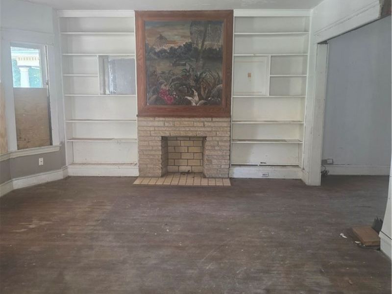9509 Kempton Avenue, Cleveland, OH 44108 Photo 5