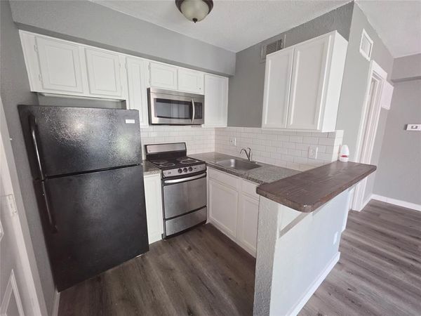 9801 Walnut Street , Unit 307, Dallas, TX 75243