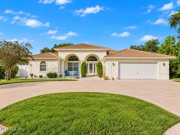 8 FIELDSTONE Lane, Palm Coast, FL 32137