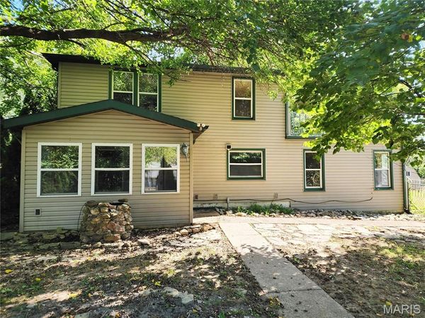 510 N Oak Street , Owensville, MO 65066