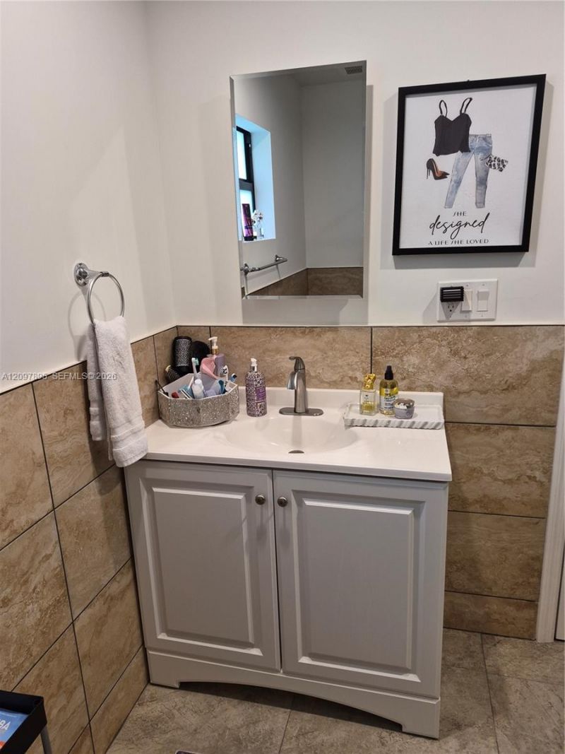 413 SW 10th St , Delray Beach, FL 33444 Photo