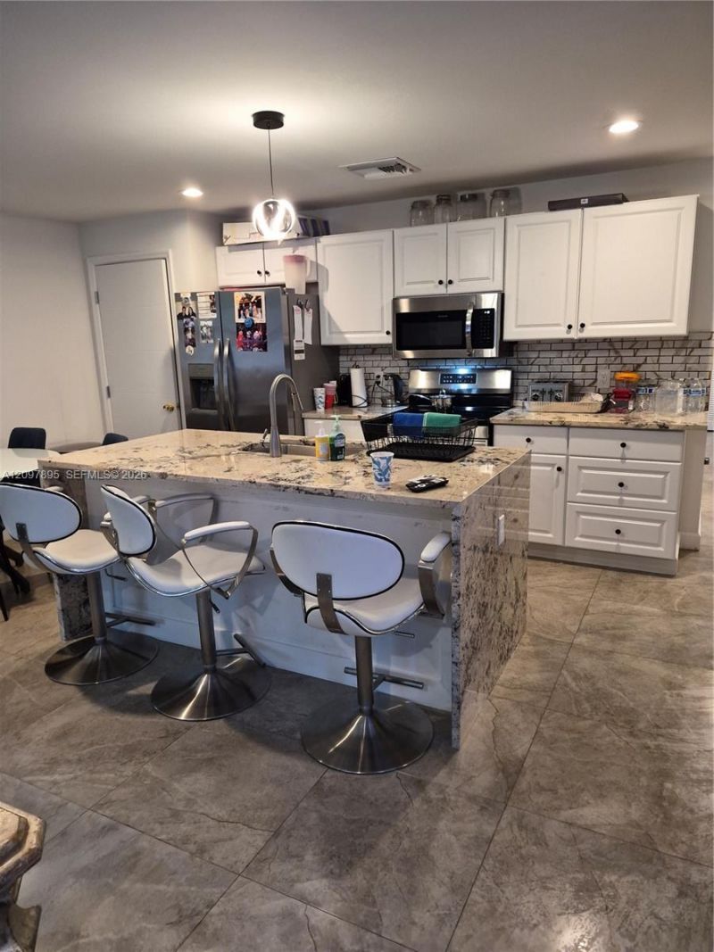 413 SW 10th St , Delray Beach, FL 33444 Photo