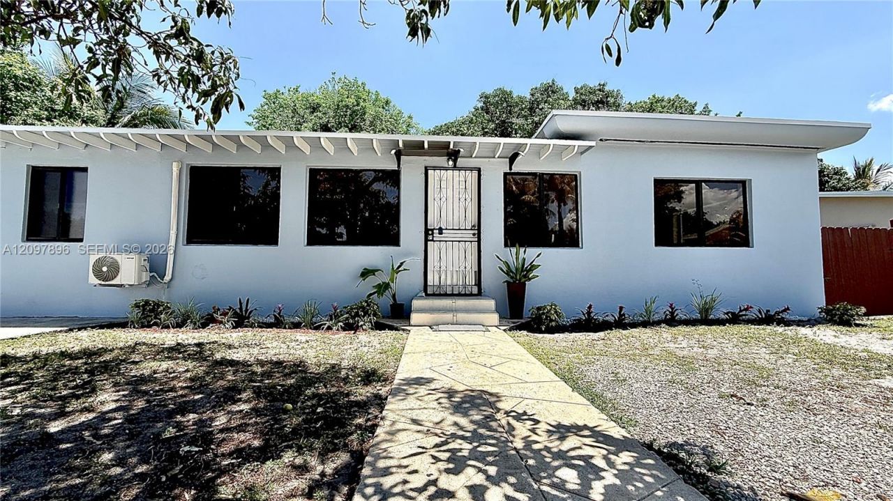1352 NW 112th Ter, Unit 3, Miami, FL 33167 Main Photo