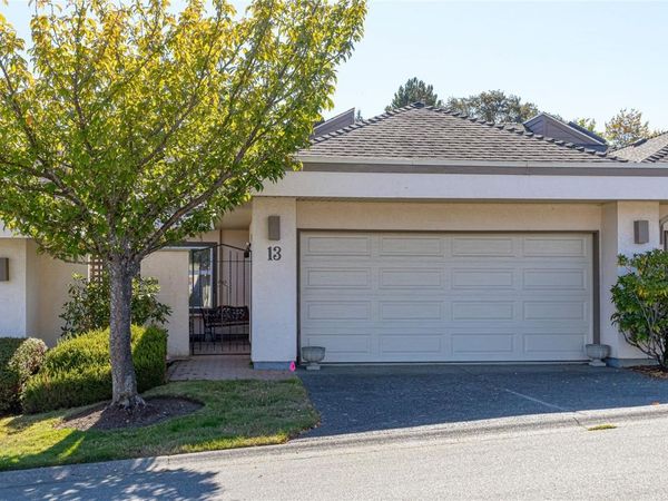 4318 Emily Carr Dr , Unit #13, Saanich, BC V8X 5E7