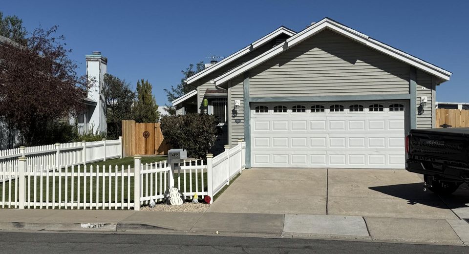 4495 Perro Lane, Reno, NV 89502 Photo