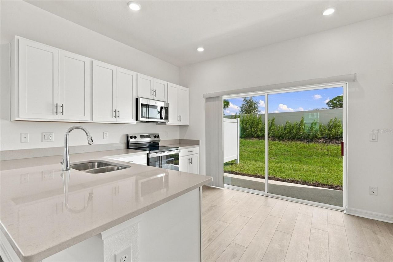10596 Orbit Terrace, Sarasota, FL 34241 Photo