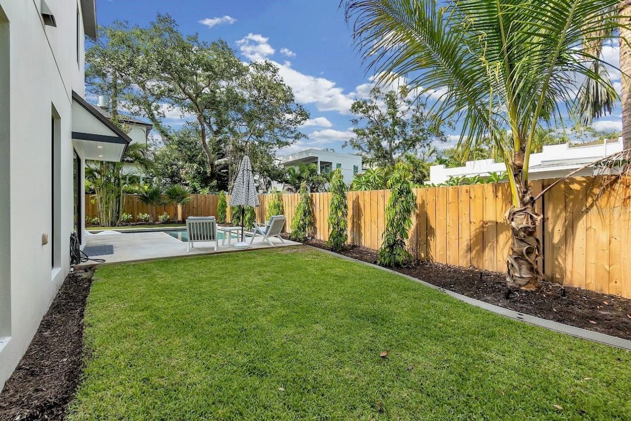2425 Temple Street, Sarasota, FL 34239 Photo