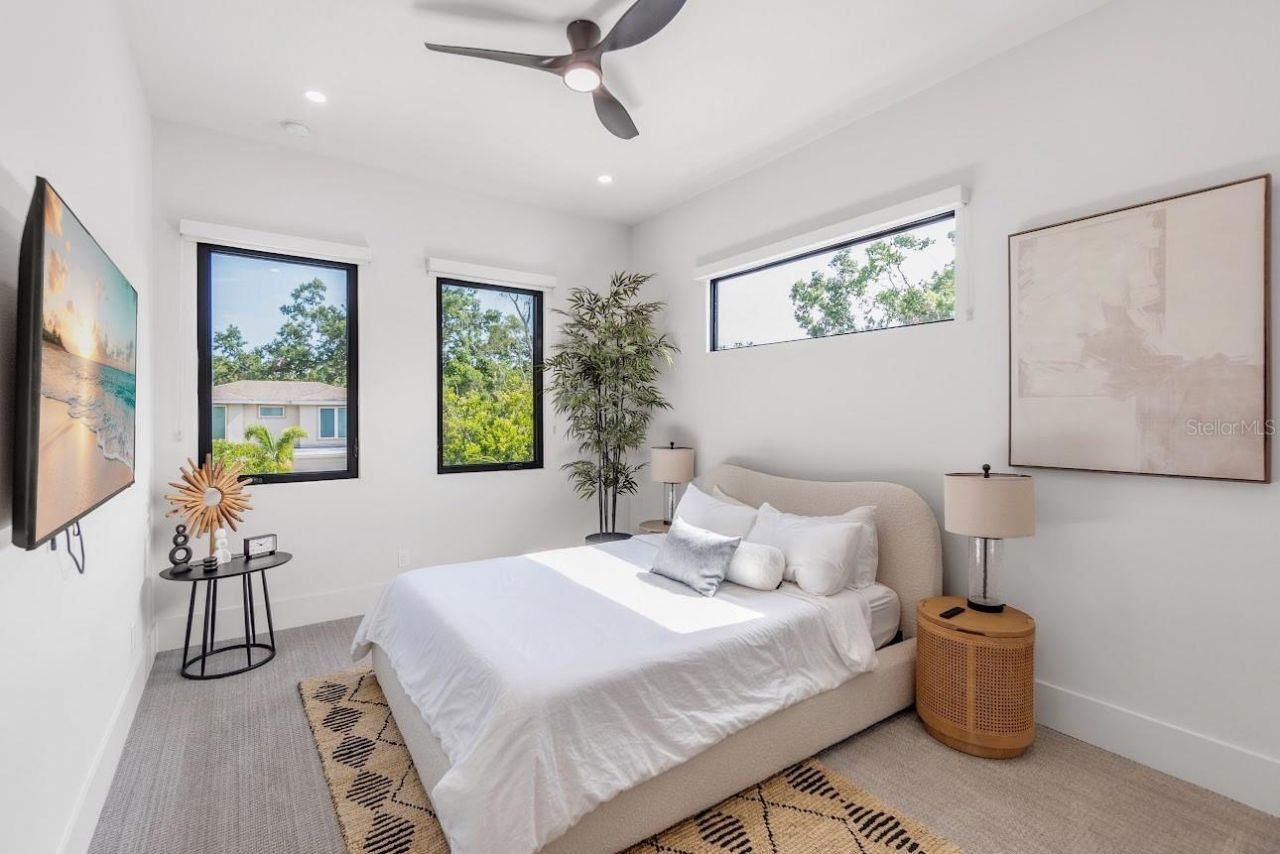 2425 Temple Street, Sarasota, FL 34239 Photo