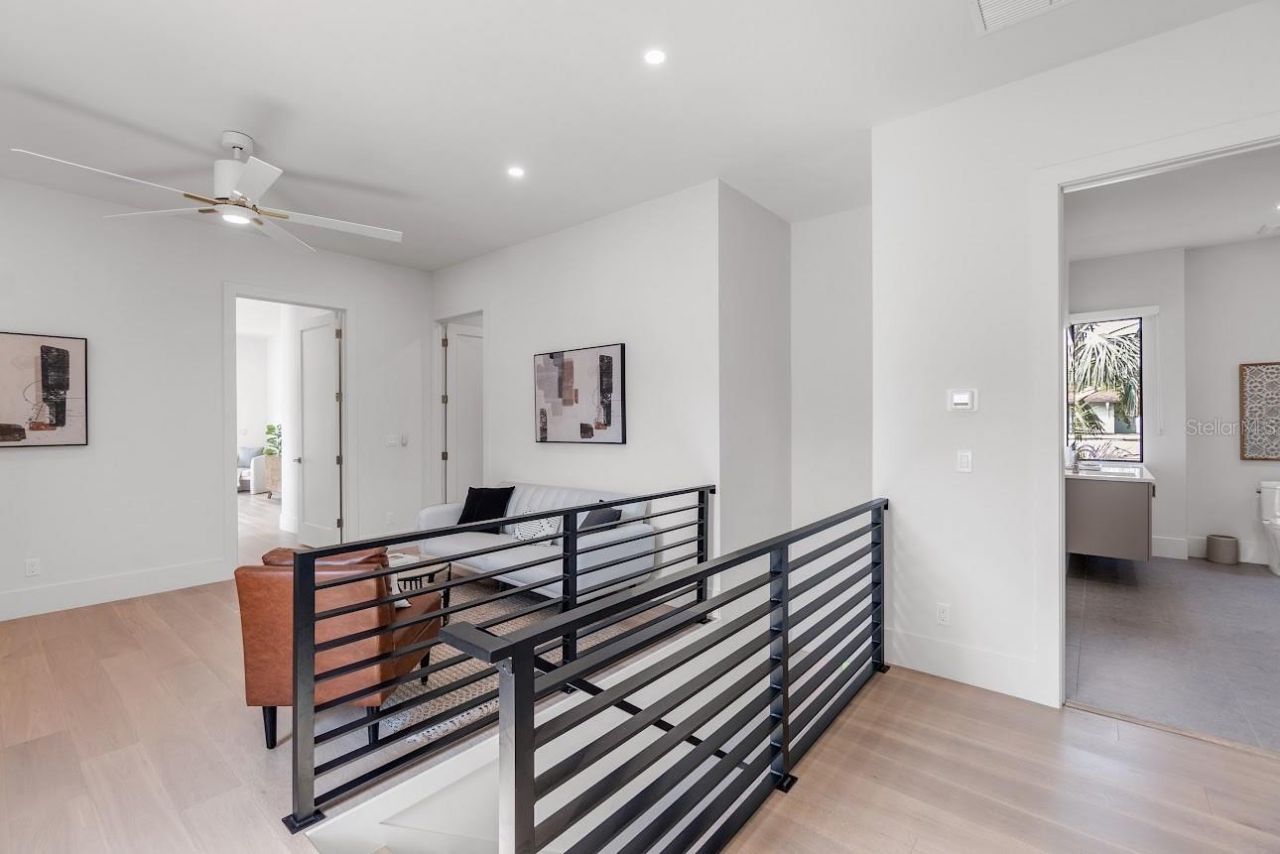 2425 Temple Street, Sarasota, FL 34239 Photo