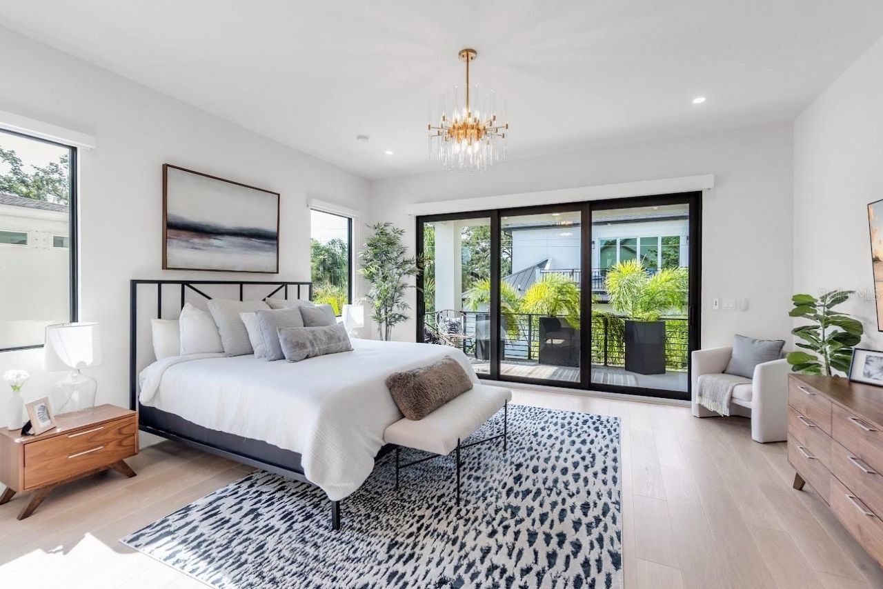 2425 Temple Street, Sarasota, FL 34239 Photo