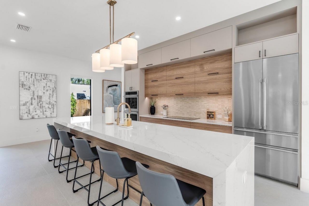 2425 Temple Street, Sarasota, FL 34239 Photo