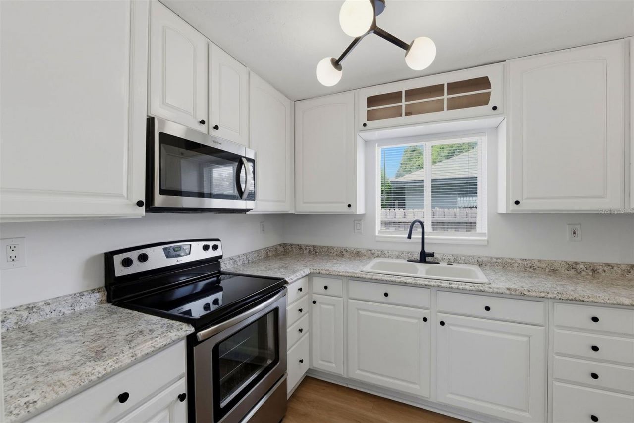 1751 29th Avenue N, Saint Petersburg, FL 33713 Photo