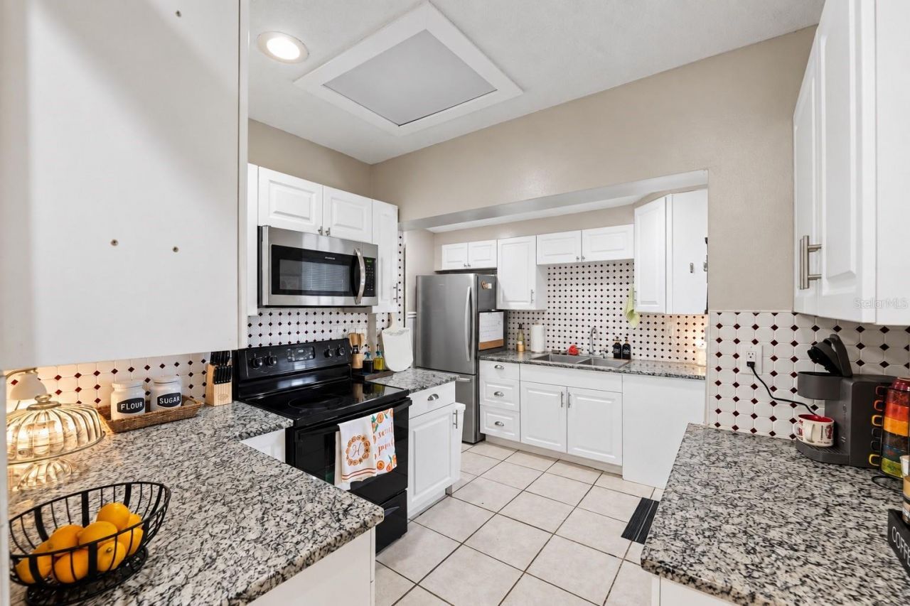 1751 29th Avenue N, Saint Petersburg, FL 33713 Photo
