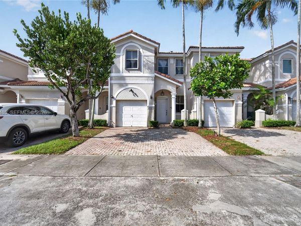 12543 SW 121st Way , Miami, FL 33186