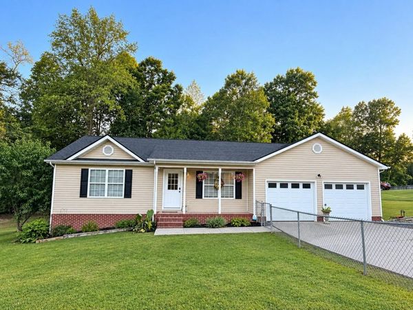 88 Willow Drive, LaFayette, GA 30728