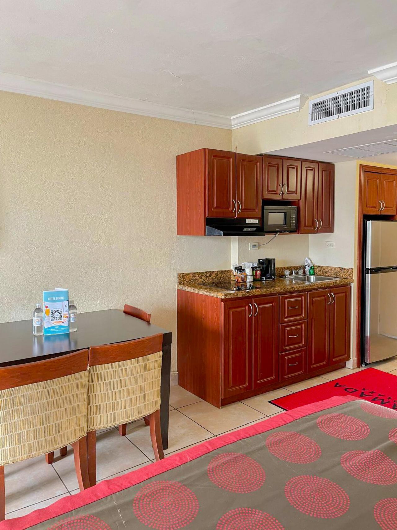 19201 Collins Avenue, Unit 1034, Sunny Isles Beach, FL 33160 Photo