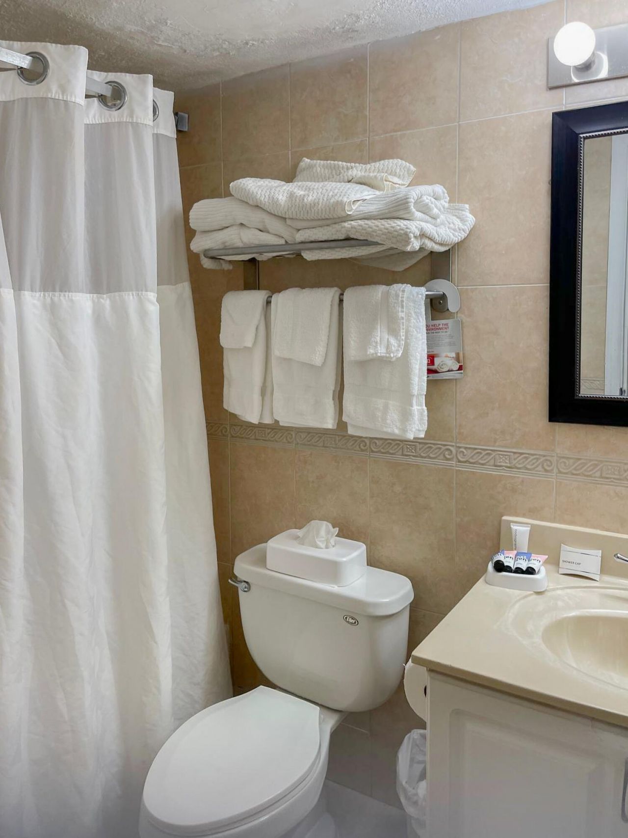 19201 Collins Avenue, Unit 1034, Sunny Isles Beach, FL 33160 Photo