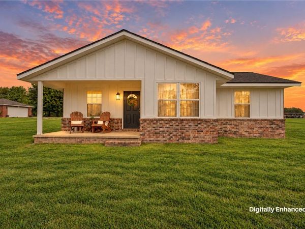 19438 Highway 12 , Gentry, AR 72734