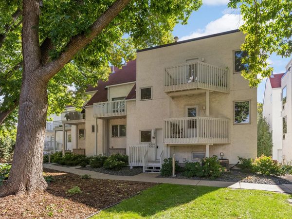 3012 Lake Shore Drive, Unit B, Minneapolis, MN 55416