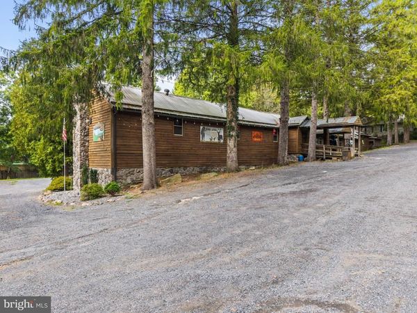 20 JACK PINE CIRCLE , MILROY, PA 17063