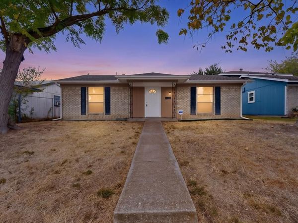 9839 Glengreen Drive , Dallas, TX 75217