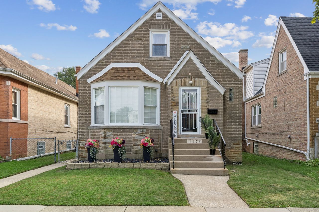 6973 W Nelson Street, Chicago, IL 60634 Main Photo