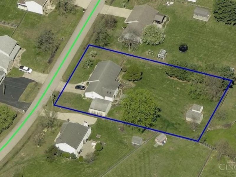 1548 Lost Lake Court, Sterling Township, OH 45176 Photo 5