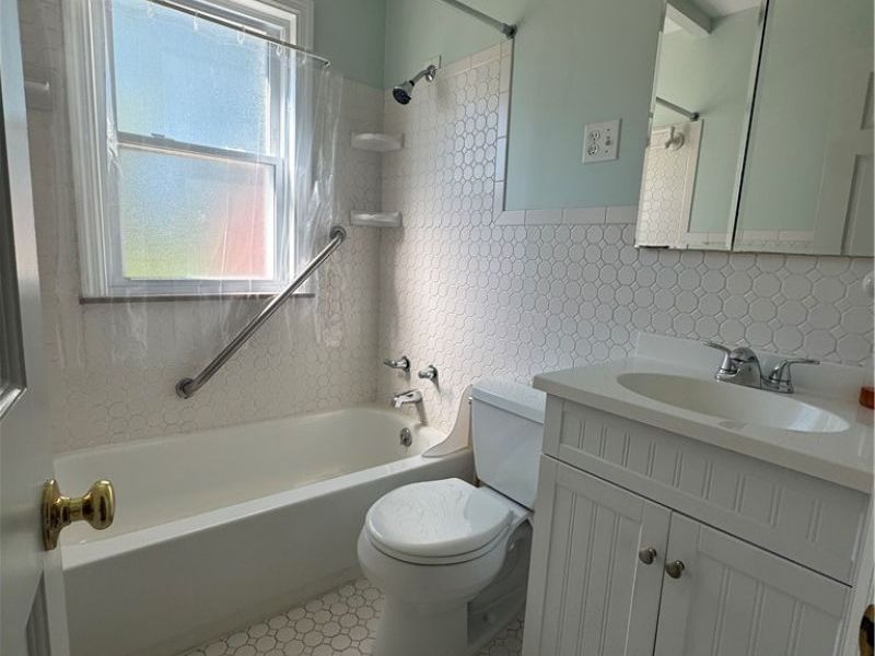 1682 Longwood Drive, Mayfield Heights, OH 44124 Photo 10