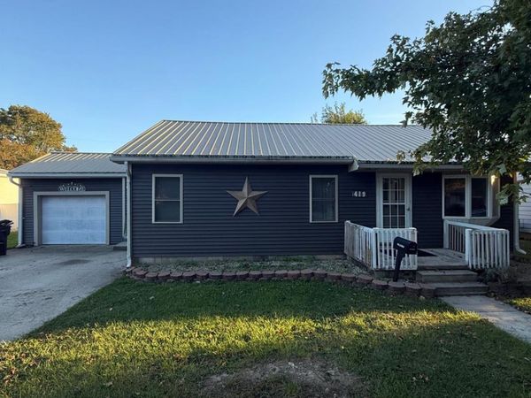 419 East Stevenson, Gibsonburg, OH 43431