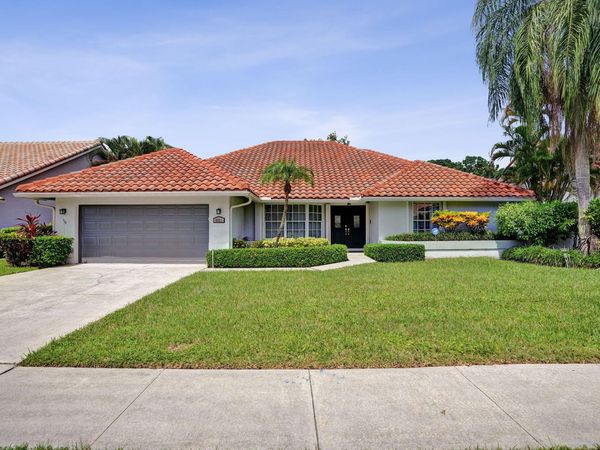 9821 SW 3RD Court, Plantation, FL 33324