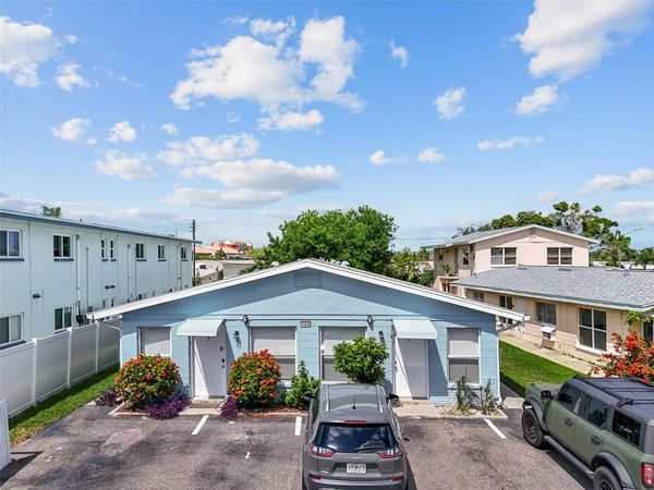 140 112TH AVENUE N, Unit 5, ST PETERSBURG, FL 33716