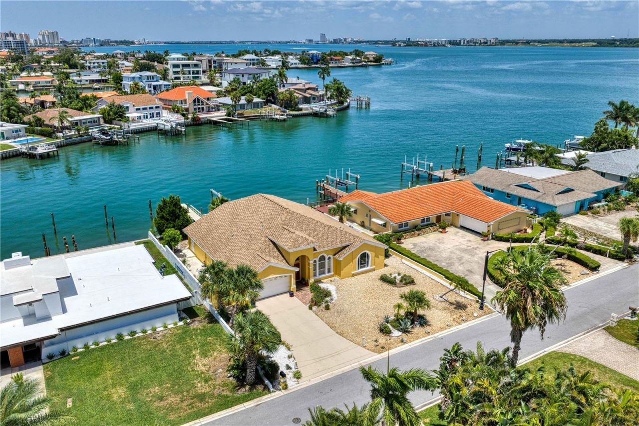 115 Aleta Drive, Belleair Beach, FL 33786 Photo