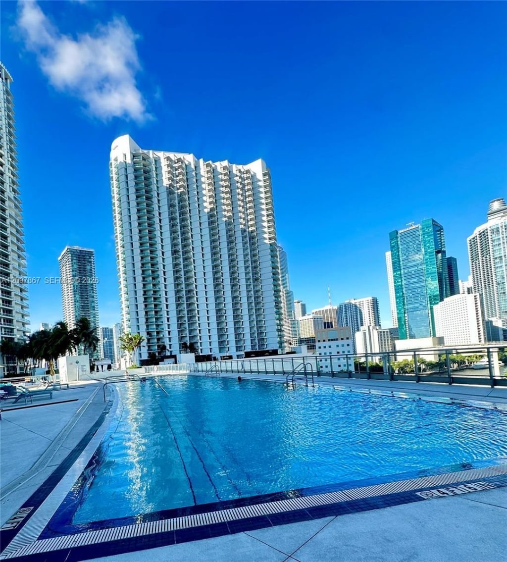 92 SW 3rd St , Unit 1908, Miami, FL 33130 Photo
