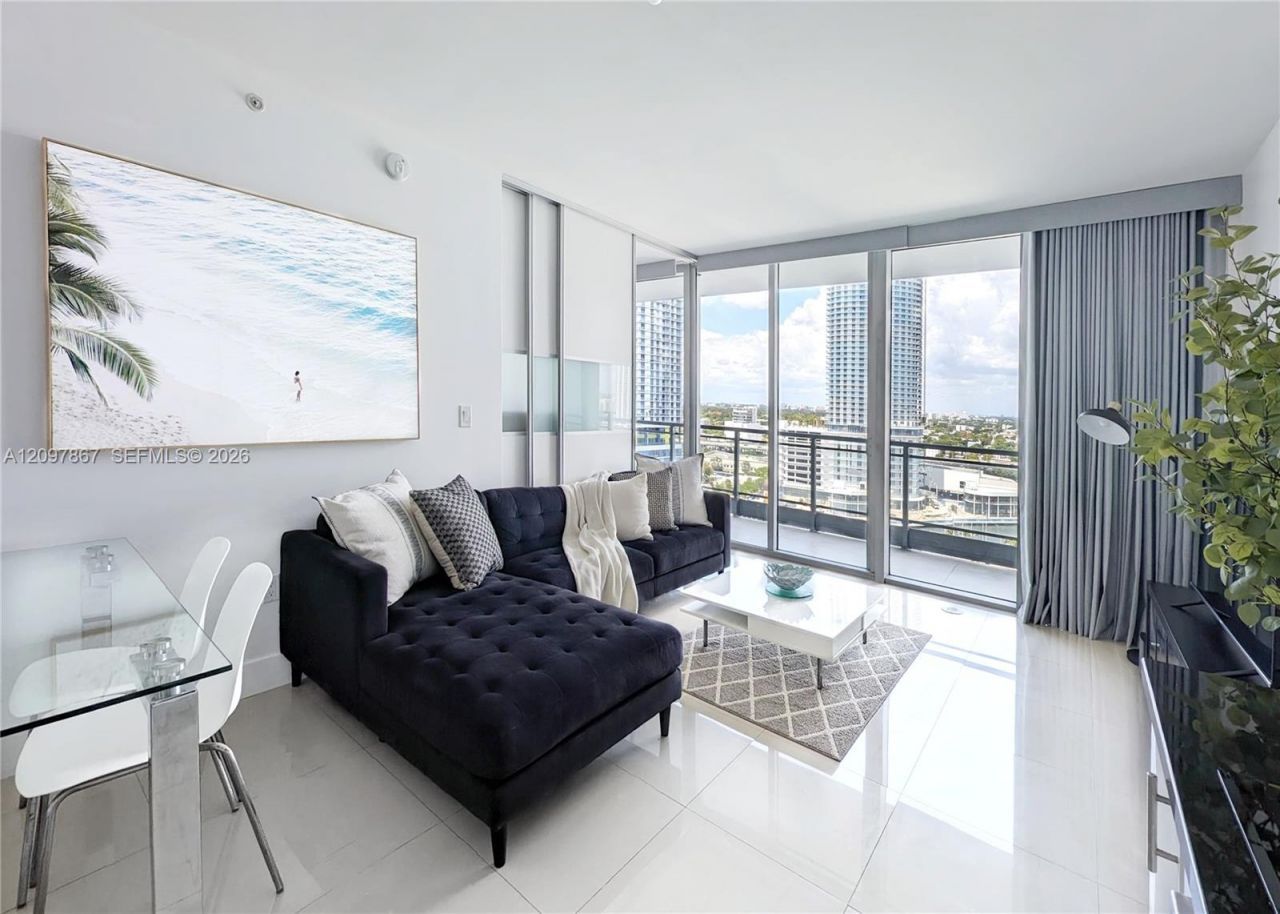92 SW 3rd St , Unit 1908, Miami, FL 33130 Photo