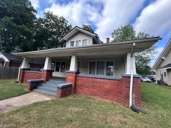 439 2nd Avenue SE, Hickory, NC 28602